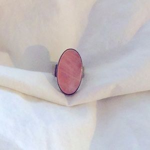 Rose Quartz ring size 5 1/2”